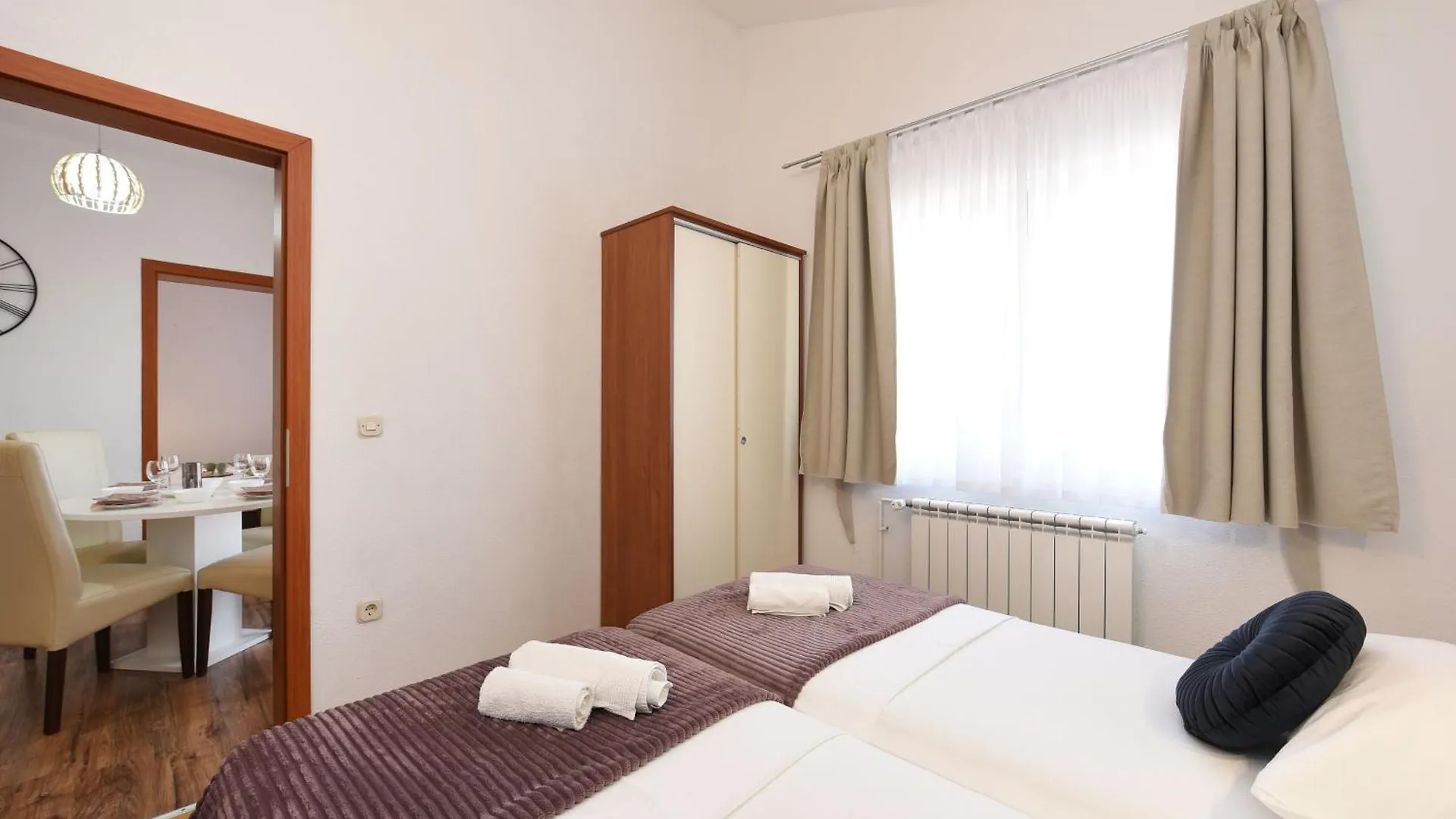 Apartments By The Sea Starigrad, Paklenica - 16421 Croatia