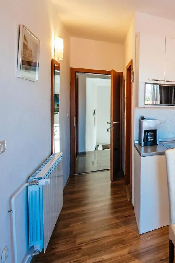 Apartments By The Sea Starigrad, Paklenica - 16421 Chorvatsko